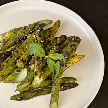 Load image into Gallery viewer, Grilled Asparagus with Lemon Zest and Za&#39;atar

